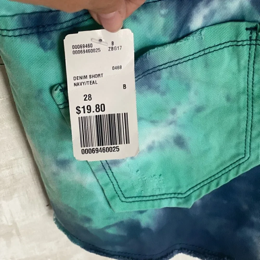 Forever 21 tie dye shorts NWT - Picture 5 of 6